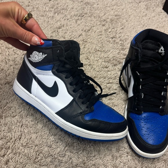 Air Jordan 1 Retro High OG ‘Royal Toe’ - Picture 6 of 6